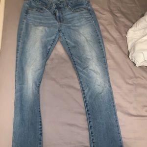 American Eagle light wash jegging